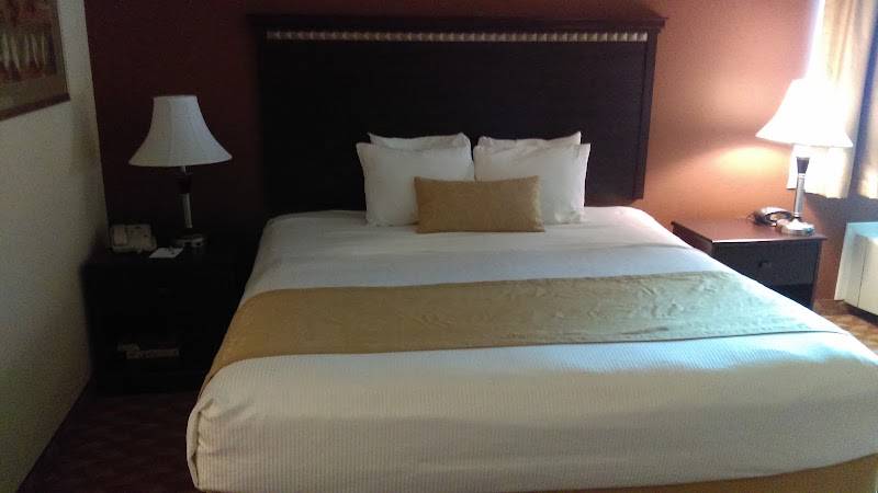 Lewis River Inn
